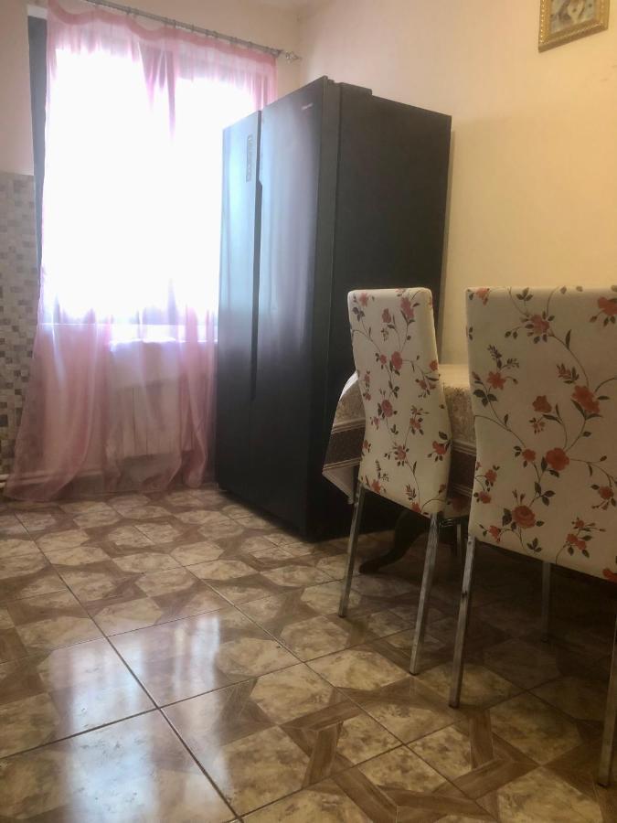 Villa Next To Victory Park Єреван Екстер'єр фото