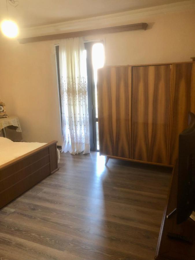 Villa Next To Victory Park Єреван Екстер'єр фото